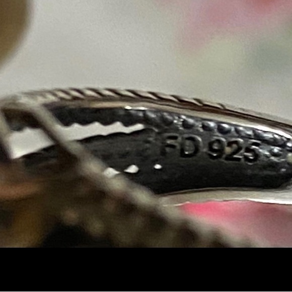 Vintage Sterling Amethyst, Peridot, & Blue Topaz Size 8 Ring - Picture 5 of 6